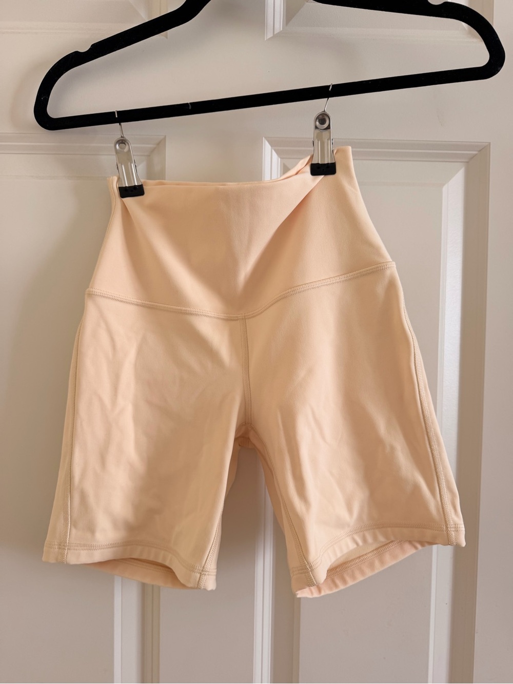 lululemon align 6inch short - buttercream